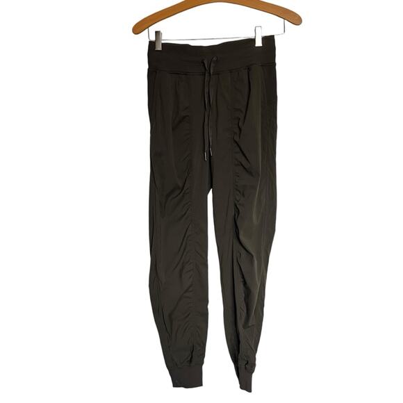 Lululemon Dance Studio Jogger Pull On Pants Olive Green Gym Athletic Size 4 - Picture 11 of 11